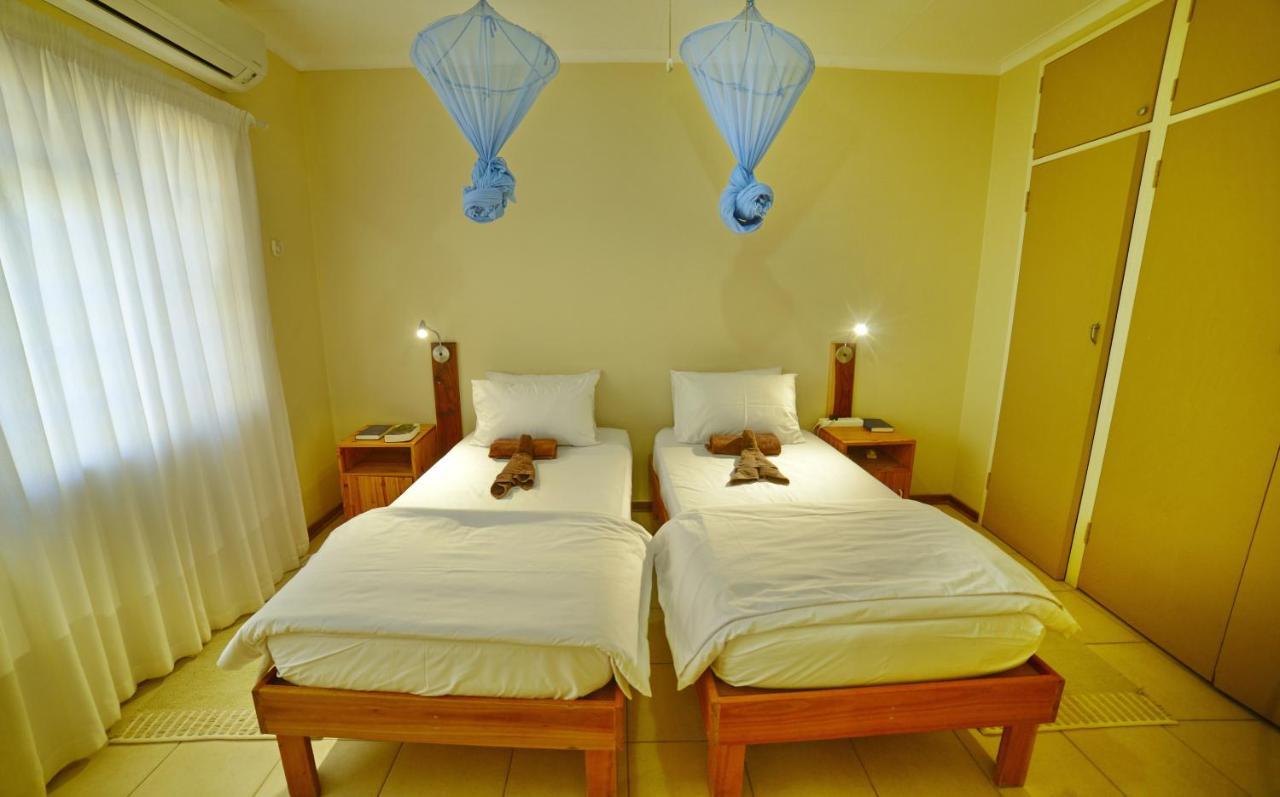 Brandberg Rest Camp Hotel Uis Ngoại thất bức ảnh