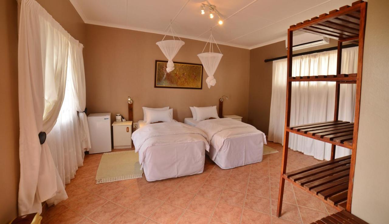 Brandberg Rest Camp Hotel Uis Ngoại thất bức ảnh
