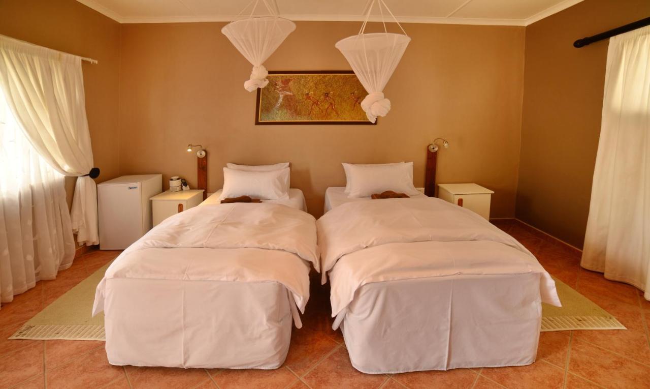 Brandberg Rest Camp Hotel Uis Ngoại thất bức ảnh