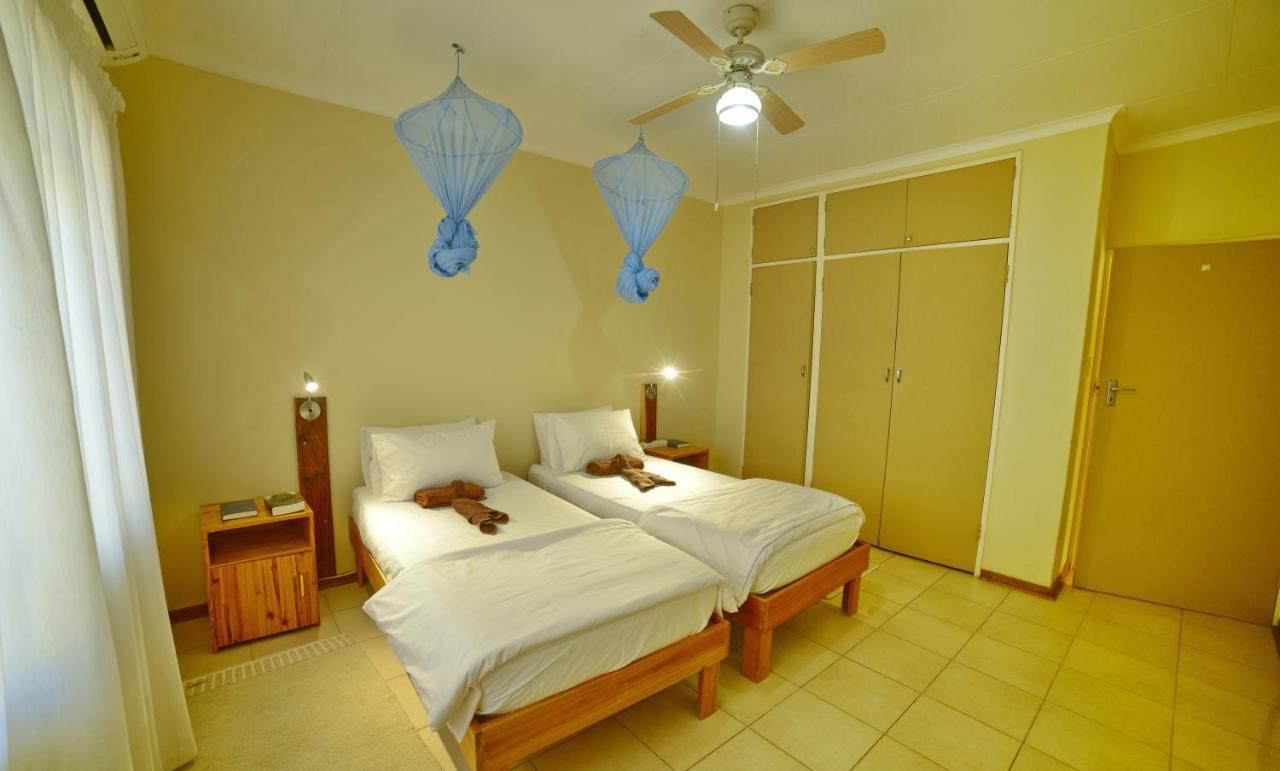 Brandberg Rest Camp Hotel Uis Ngoại thất bức ảnh