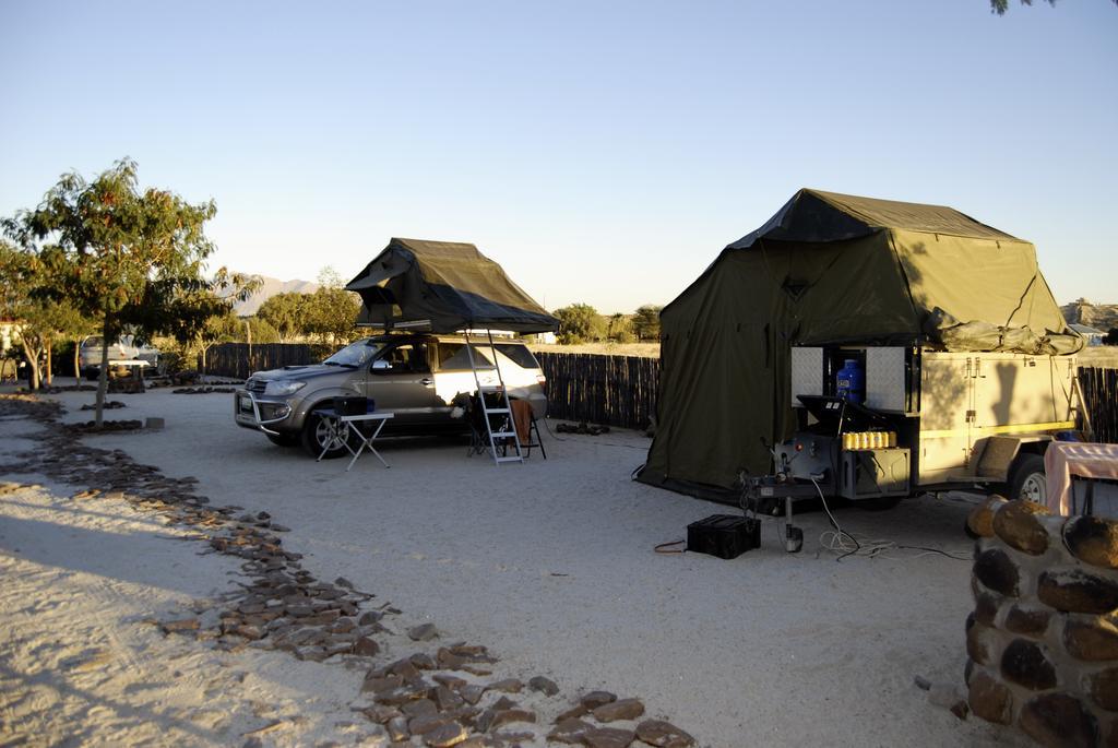 Brandberg Rest Camp Hotel Uis Ngoại thất bức ảnh